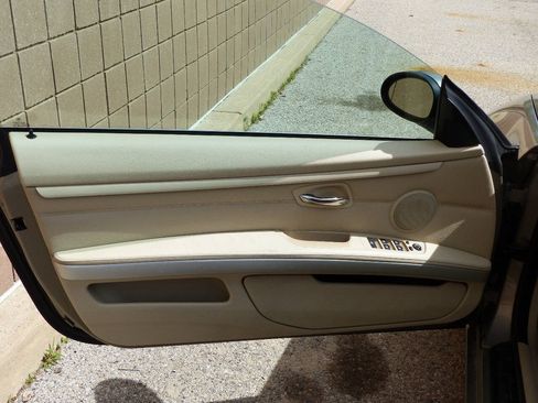 Used 2008 BMW 328i Convertible RWD image 14