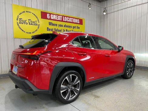 Used 2019 Lexus UX 250h w/ Premium Package image 7