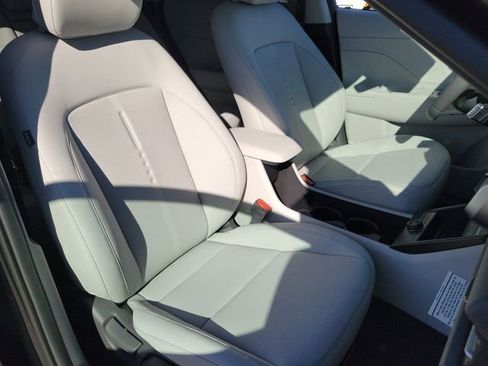 New 2026 Hyundai Kona SEL Premium image 18