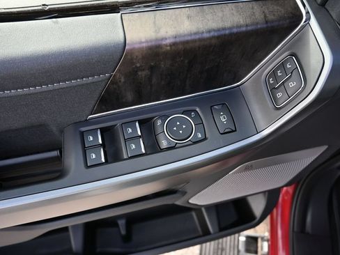 Used 2026 Ford F250 Lariat w/ Black Appearance Package AWD/4WD image 17