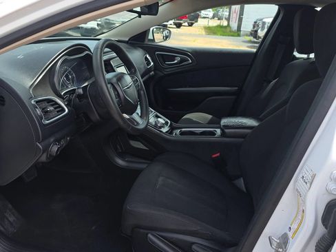 Used 2016 Chrysler 200 Limited FWD image 13