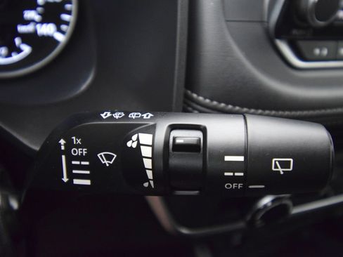 Used 2024 Nissan Rogue S AWD/4WD image 36