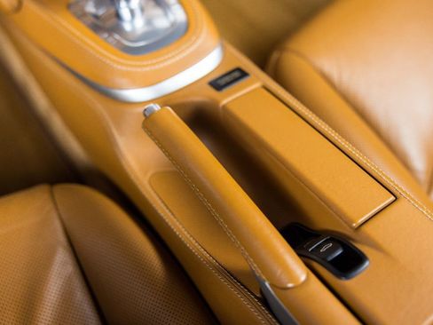 Used 2011 Porsche 911 Turbo S image 36