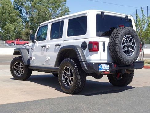 Used 2025 Jeep Wrangler Unlimited Rubicon AWD/4WD image 7