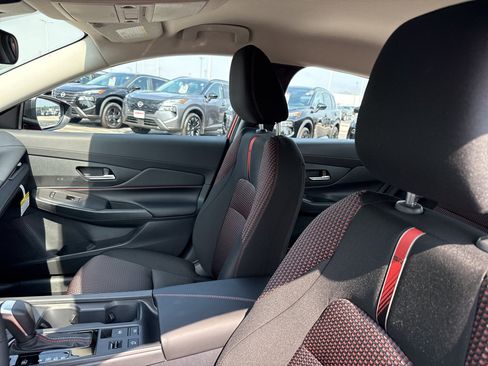 New 2027 Nissan Sentra SR FWD image 26