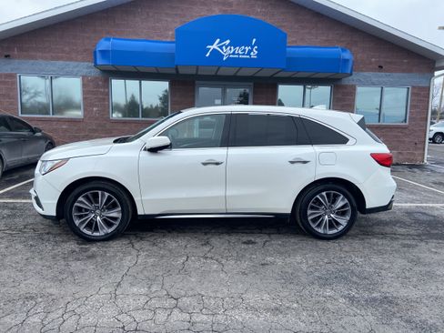 Used 2018 Acura MDX w/ Technology & Entertainment image 3