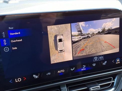 New 2026 Chevrolet Equinox EV LT image 31