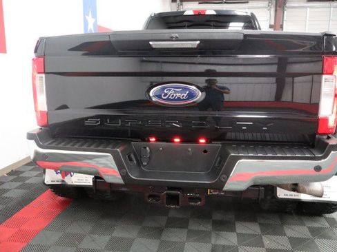 Used 2019 Ford F350 Lariat w/ Lariat Value Package AWD/4WD image 24