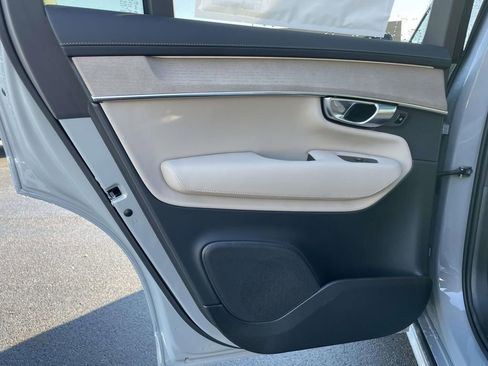 New 2026 Volvo XC90 B6 Plus w/ Protection Package Premier image 2