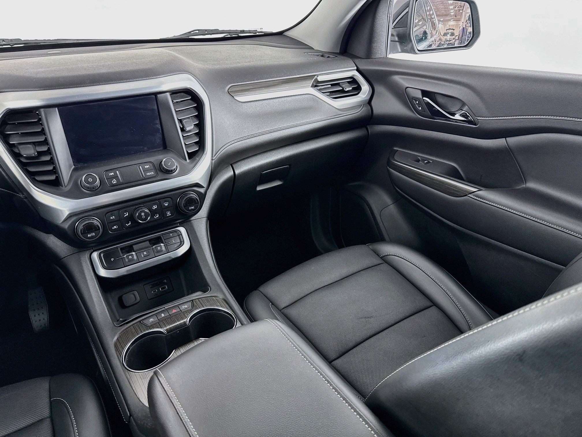 Used 2021 GMC Acadia SLT w/ Technology Package FWD image 23