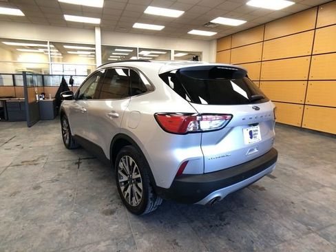 Certified 2020 Ford Escape Titanium image 5