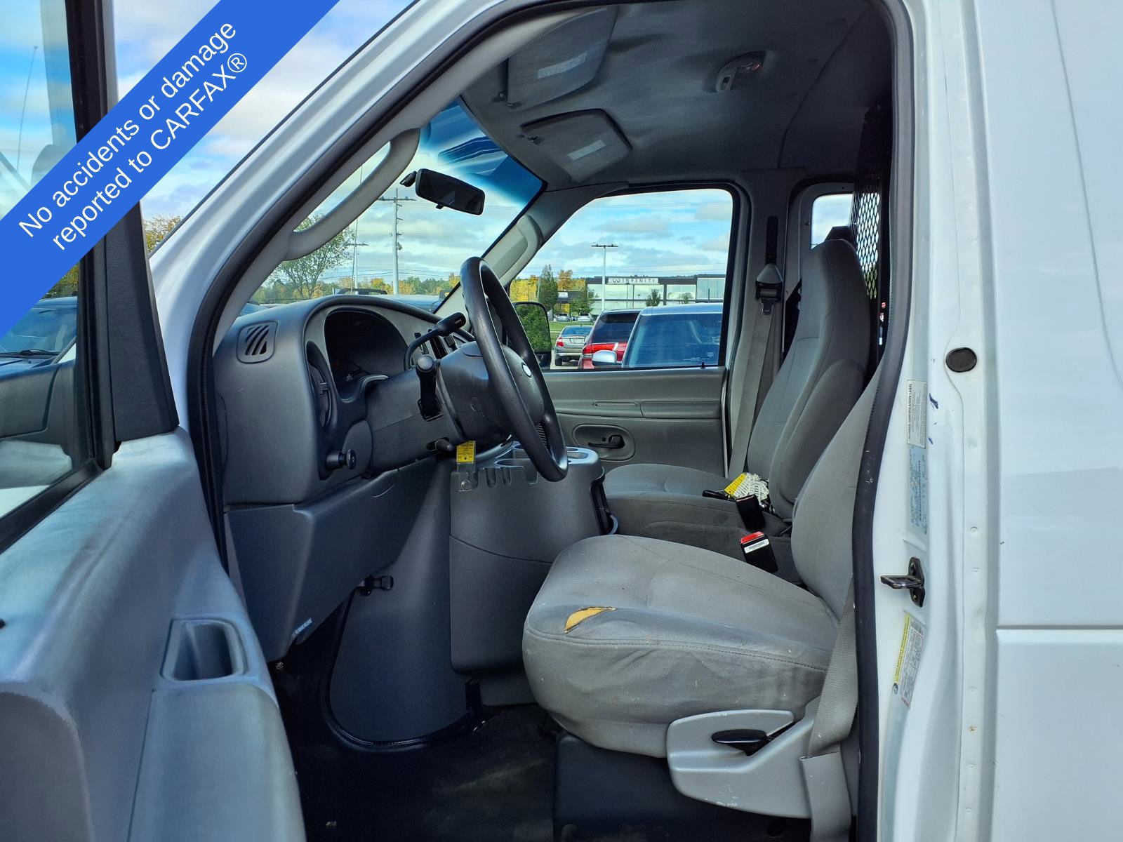 Used 2005 Ford E-150 and Econoline 150 RWD image 15