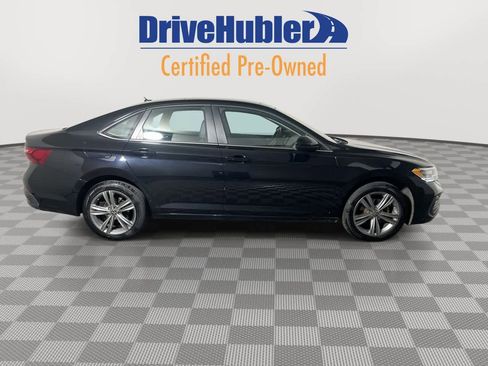 Used 2024 Volkswagen Jetta SE image 6
