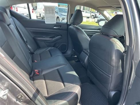 Used 2024 Nissan Altima 2.5 SR image 28