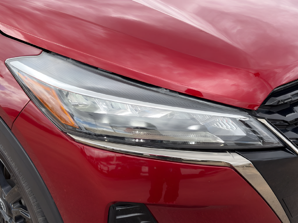 Certified 2024 Nissan Kicks SR w/ SR Premium Package FWD image 29