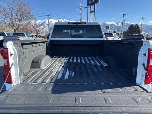 Used 2021 Chevrolet Silverado 3500 LTZ w/ LTZ Plus Package image 14