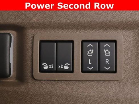 Used 2025 GMC Yukon Denali w/ Sun & Power Step Package image 36