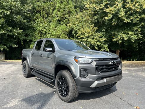 New 2026 Chevrolet Colorado Trail Boss AWD/4WD image 2