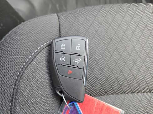 Used 2026 GMC Sierra 1500 Elevation image 33