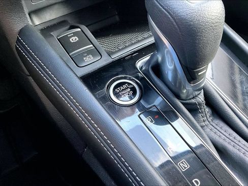 Used 2024 Nissan Kicks SV FWD image 15