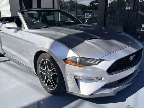 Used 2018 Ford Mustang Premium RWD image 5