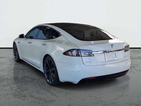 Used 2021 Tesla Model S Long Range Plus AWD/4WD image 3