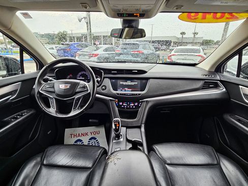Used 2019 Cadillac XT5 Premium Luxury FWD image 12