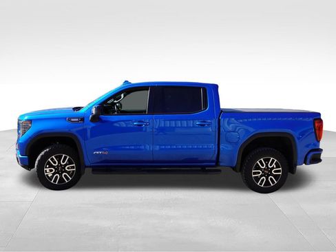 Certified 2022 GMC Sierra 1500 AT4 w/ AT4 Premium Package AWD/4WD image 9