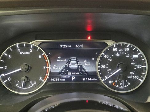 Used 2022 Nissan Rogue SV w/ SV Premium Package image 23