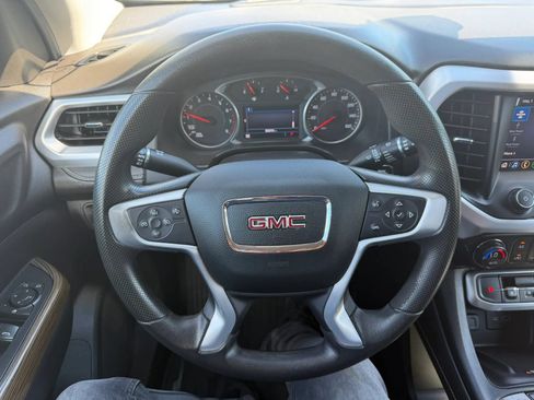 Used 2022 GMC Acadia SLE FWD image 12