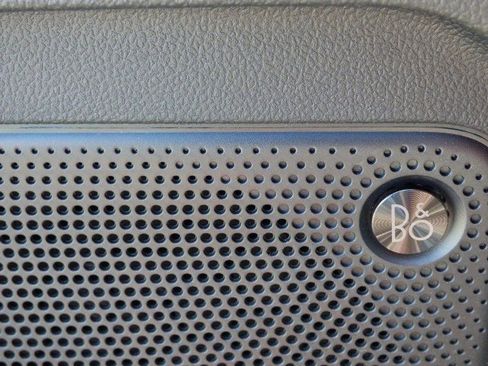 New 2025 Ford Escape Base w/ PHEV Premium Package image 32