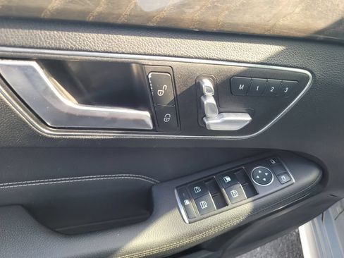 Used 2016 Mercedes-Benz E 350 Sedan image 13