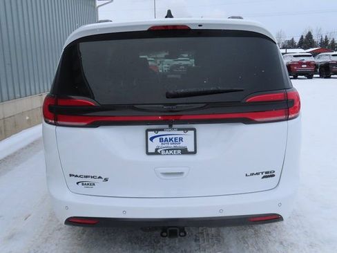 New 2026 Chrysler Pacifica Limited w/ S Appearance Package AWD/4WD image 11