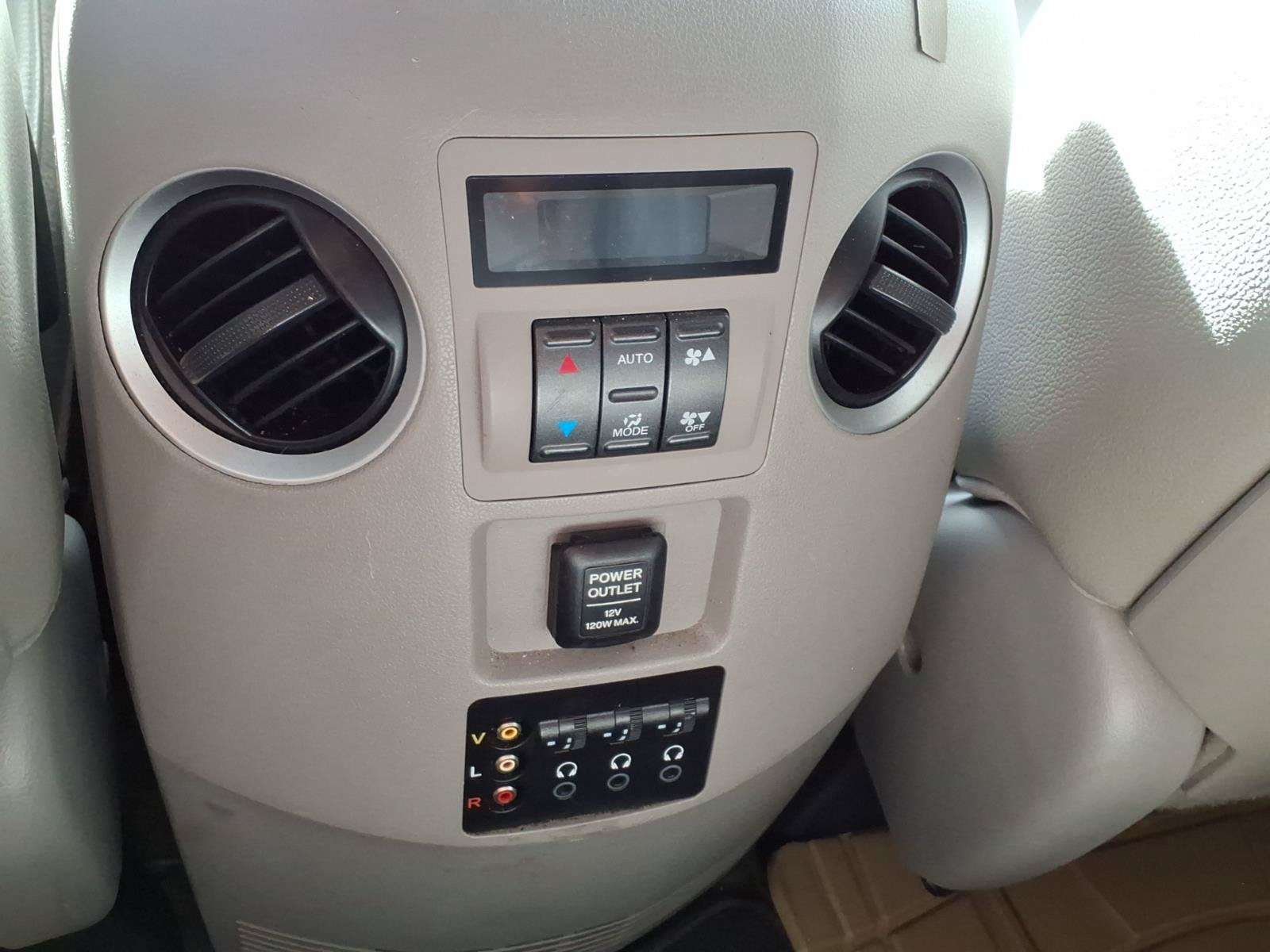 Used 2015 Honda Pilot Touring image 18