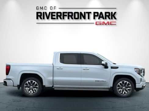 New 2026 GMC Sierra 1500 Denali image 2