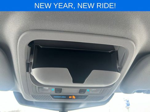 Used 2023 Ford Explorer XLT w/ Equipment Group 202A image 39