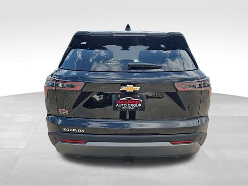Used 2026 Chevrolet Equinox LT FWD image 4