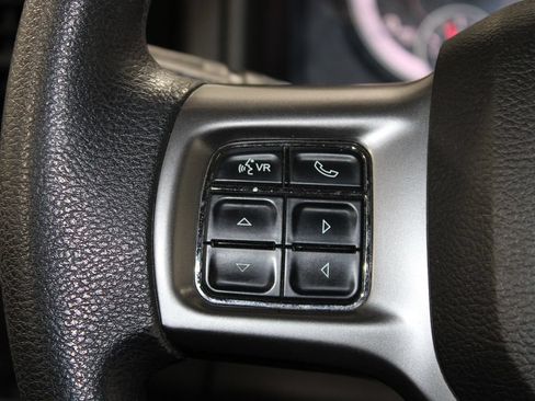 Used 2024 RAM 1500 Classic SLT AWD/4WD image 32