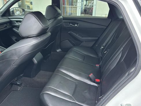 Used 2024 Honda Accord Sport image 9