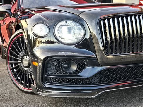 Used 2020 Bentley Flying Spur W12 image 23