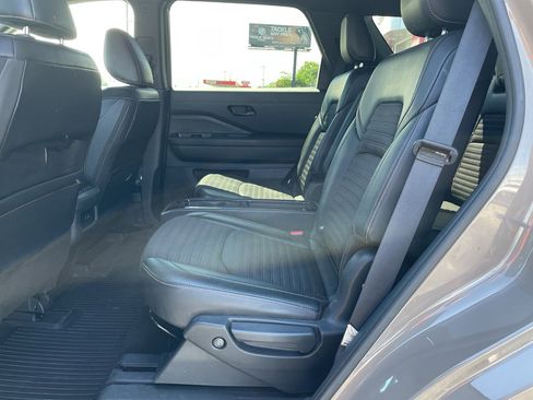 Used 2024 Nissan Pathfinder Rock Creek AWD/4WD image 19