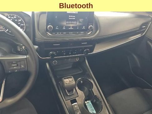 Used 2023 Nissan Rogue S AWD/4WD image 11
