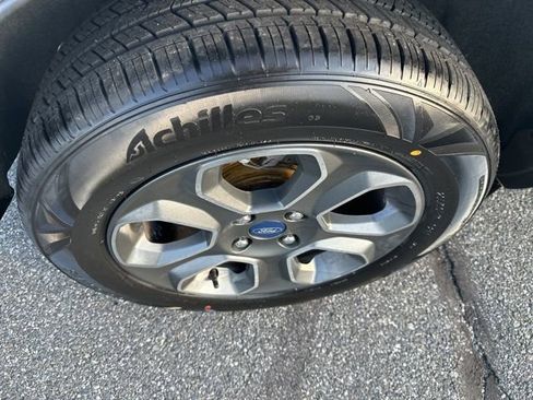 Used 2018 Ford EcoSport S image 24