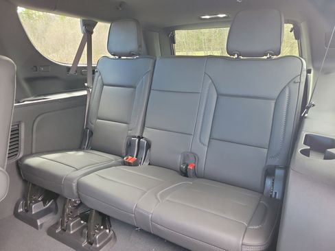 New 2026 GMC Yukon XL Denali w/ Sun & Power Step Package image 29