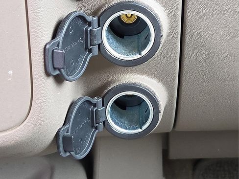 Used 2013 Nissan Frontier SV w/ SV Value Truck Pkg image 22