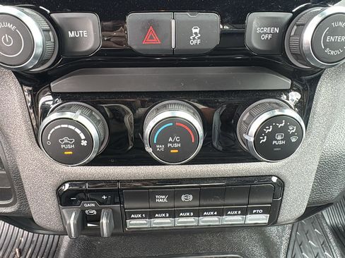 Used 2025 RAM 5500 Tradesman image 16