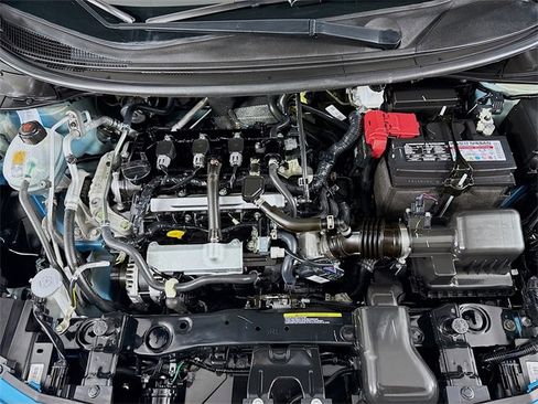 Certified 2025 Nissan Versa SR w/ Trunk Package image 29