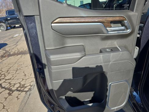 Used 2023 GMC Sierra 1500 Elevation image 16