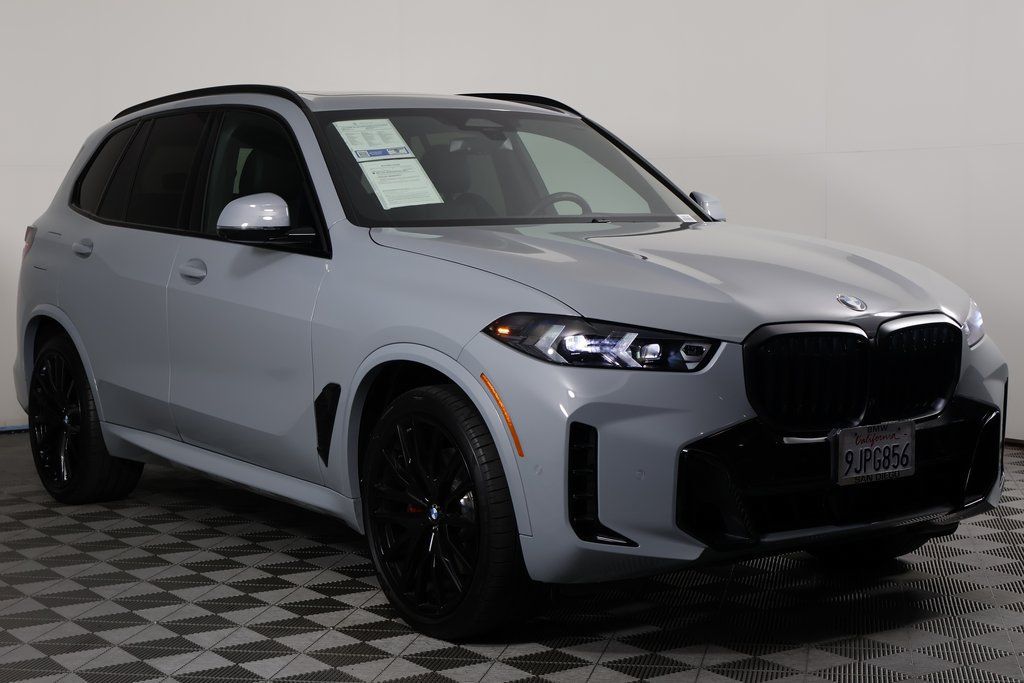 Used 2024 BMW X5 xDrive40i w/ M Sport Package AWD/4WD image 3