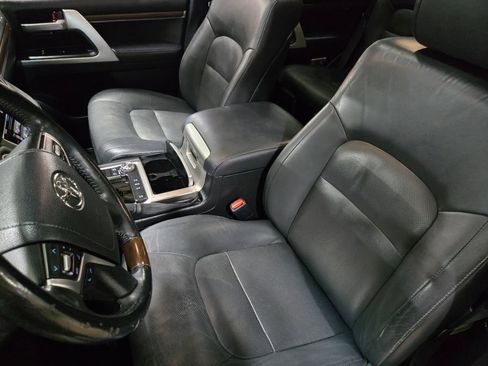 Used 2019 Toyota Land Cruiser AWD/4WD image 24